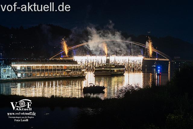 B-SA-Donau in Flammen Foto Laudi -100663.jpg